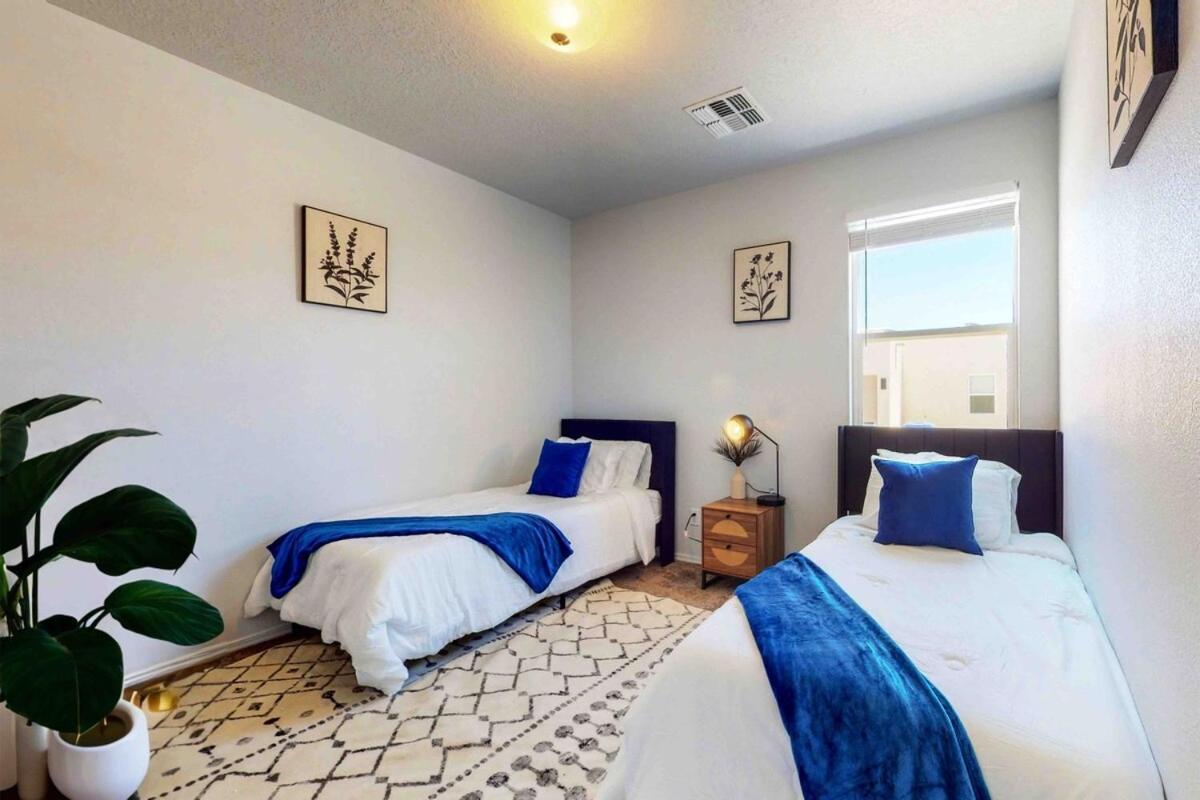 Modern Home 3Br Next To Airport, Netflix, Casino Albuquerque Exterior foto
