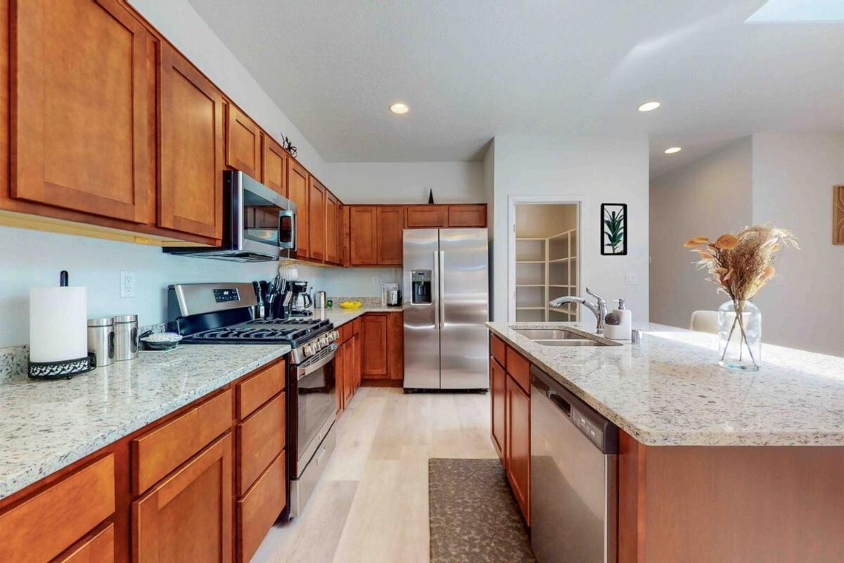 Modern Home 3Br Next To Airport, Netflix, Casino Albuquerque Exterior foto