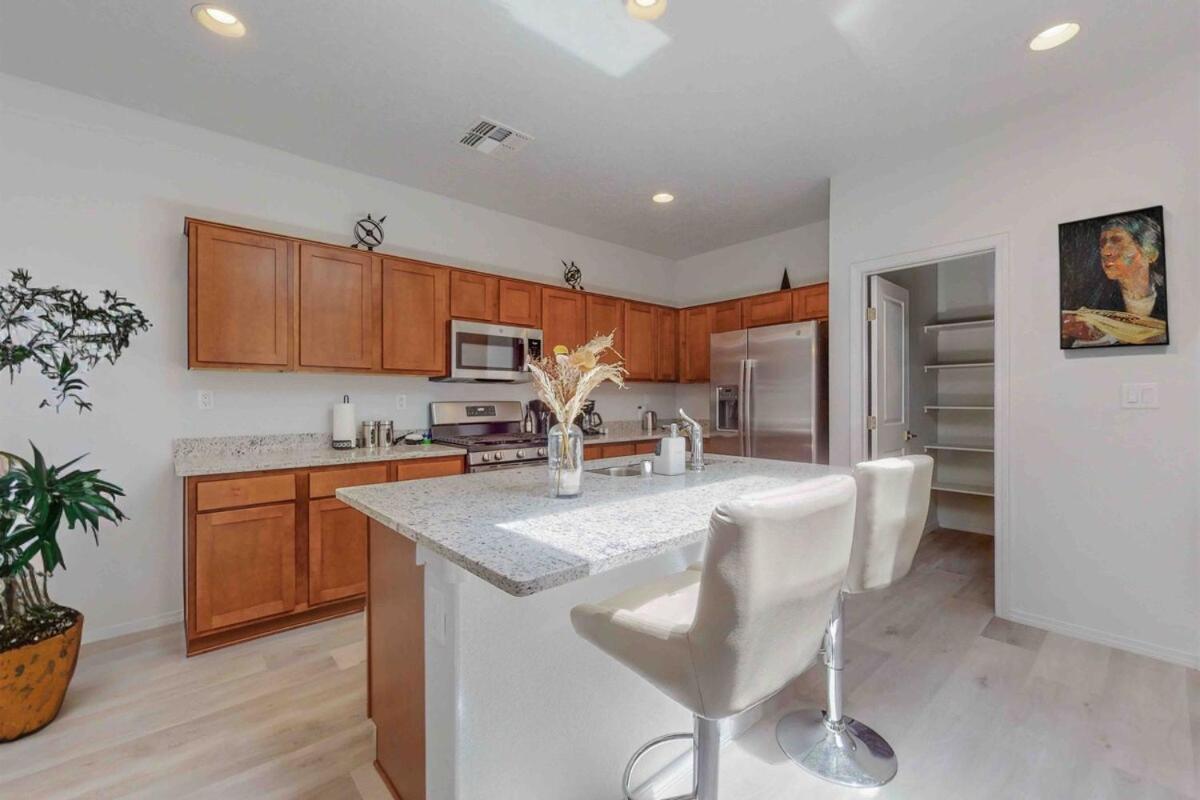 Modern Home 3Br Next To Airport, Netflix, Casino Albuquerque Exterior foto
